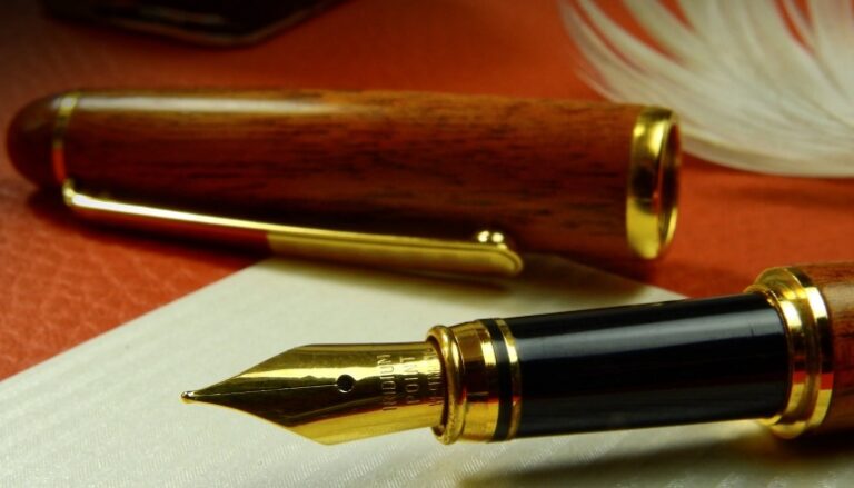 pexels-photo-372749-900×444