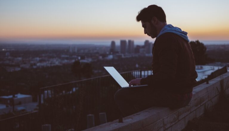 avi-richards-Z3ownETsdNQ-unsplash-scaled-900×444