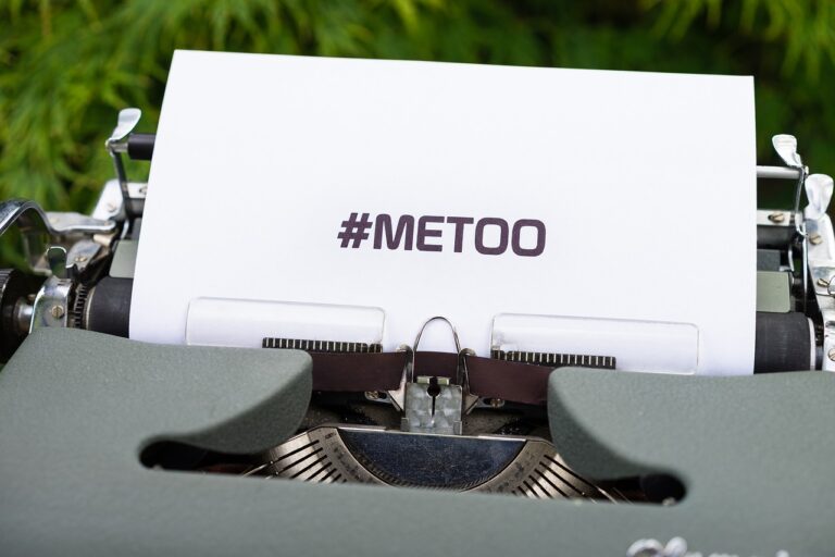 typewriter-5519039_1280 A piece of paper jutting out from a typewriter with the word "#METOO"